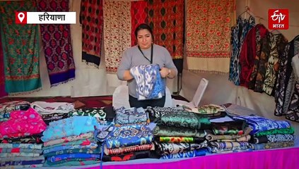 अंतर्राष्ट्रीय गीता महोत्सव में विदेशी शिल्पकार, लोगों को पसंद आ रही शिल्पकला