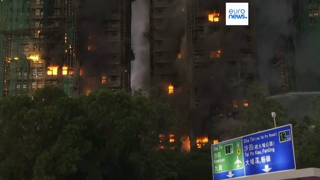 Χονγκ Κονγκ: Δεκάδες νεκροί ύστερα από φωτιά σε μπλοκ με ουρανοξύστες