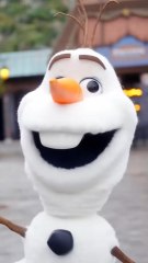 WALT, LA FOLIE DISNEY c'est en ce moment au théâtre Le Lucernaire à Paris, du mercredi au samedi à 19h et le dimanche à 15h30 ✨ Merci Clément Vieu et Ki m'aime me suive pour cette interview 🙏