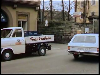 Freiwillige Feuerwehr (1976)  E09 - Hausball