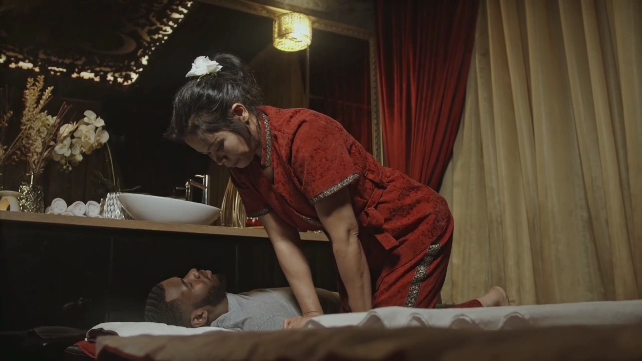 Professional Relaxing Massage