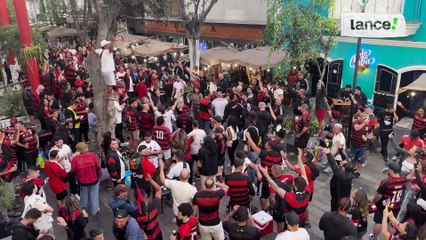 Torcida do Flamengo faz festa nas ruas de Lima
