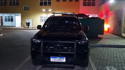 Entrega cancelada! Choque apreende Corsa usado para "delivery" de drogas em Cascavel