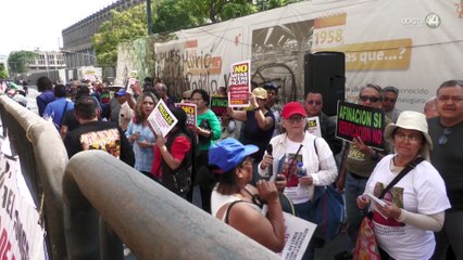 Realizan protesta frente al Congreso para que desaparezca el programa Verificación Responsable