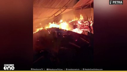 വാണിയംകുളത്ത് ഫർണിച്ചർ കടക്ക് തീപിടിച്ചു...