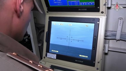 Ryssland genomför omfattande flottövning med skarpa skott i Indiska oceanen