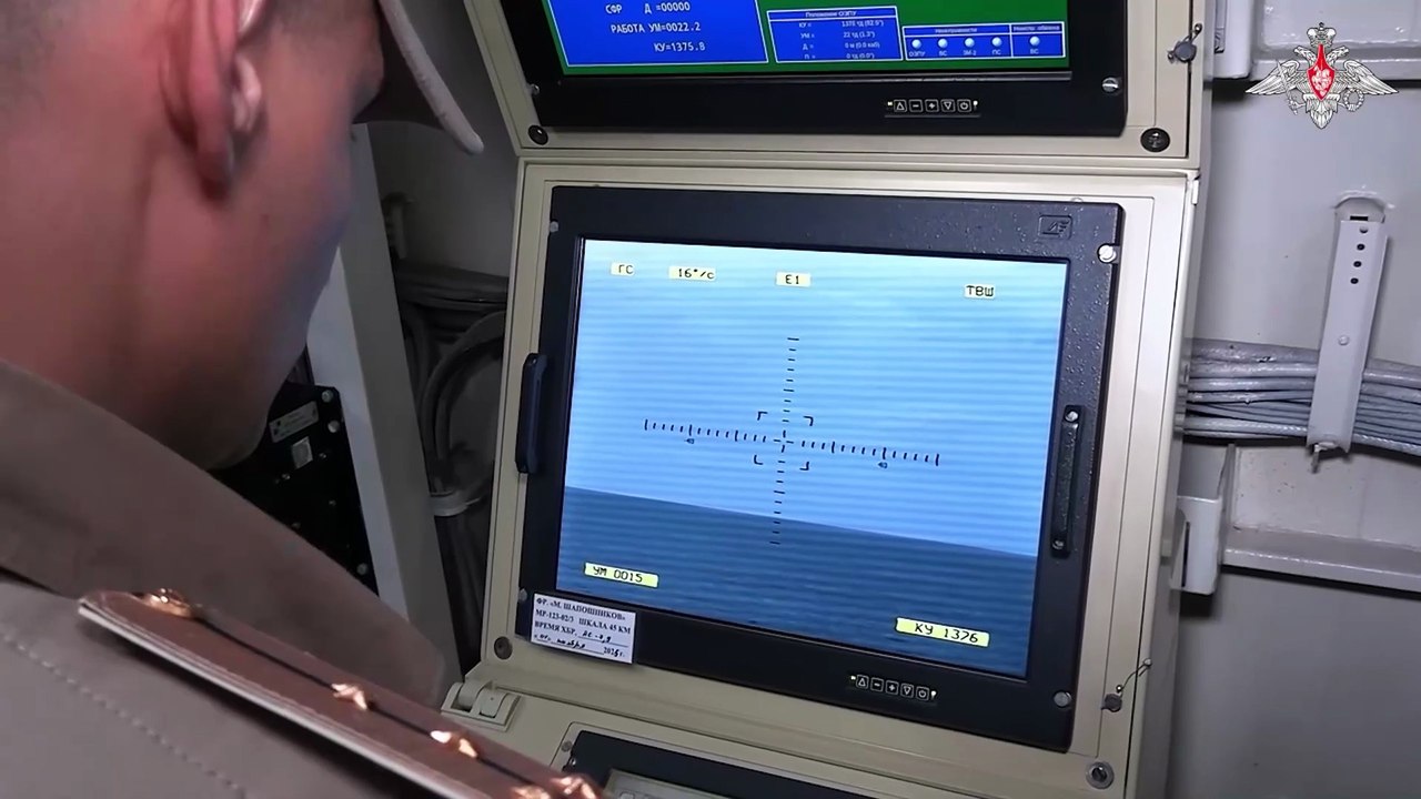 Ryssland genomför omfattande flottövning med skarpa skott i Indiska oceanen