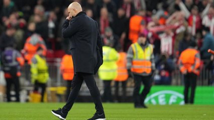 Arne Slot: "No me llaman cada minuto para darme confianza, hablamos mucho, ya veremos"