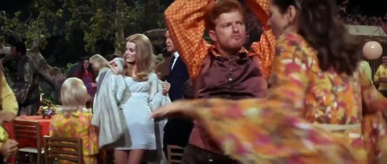 1968 Elvis Presley - A Little Less Conversation (original 1968 version) [HD]