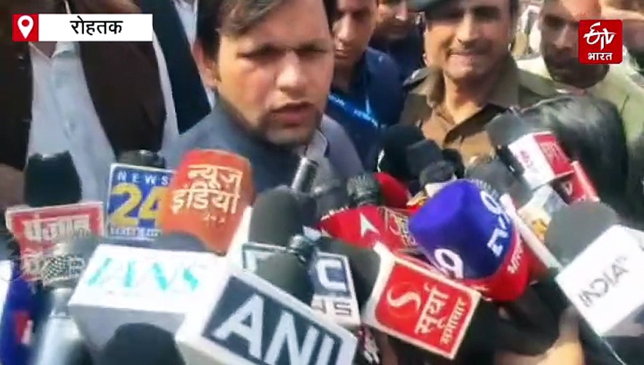 रोहतक बॉस्केटबॉल प्लेयर मौत मामला: खिलाड़ी हार्दिक राठी के घर पहुंचे खेल मंत्री गौरव गौतम, दिया निष्पक्ष जांच का भरोसा