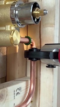 🔥 Thợ ống nước Việt Nam làm 1 động tác cuối cùng, cả thế giới xem xong ĐỨNG HÌNH… Bạn có dám xem tới giây cuối? 😱👀 12M người đã sốc thật sự! 💥🛠