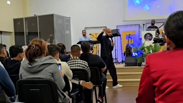 Dani Alves, entregado como predicador: Hay que tener fe, soy la prueba de ello