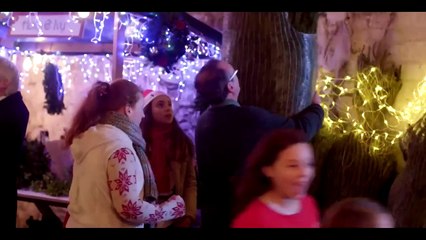 Una niña especial lucha por el espíritu navideño de su pueblo- Película familiar en español HD