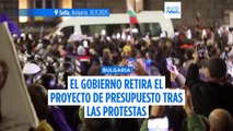 Miles de personas protestan en Bulgaria antes de la votación final del controvertido plan presupuestario