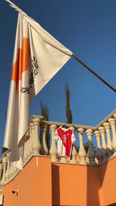 💥 Monaco accroché par Pafos : 2-2 au bout du suspense !Minamino ouvre le score, David Luiz égalise de la tête, Balogun redonne l’avantage à Monaco.Mais Pafos arrache le nul in extremis sur un CSC ! Un résumé haletant à ne pas manquer ⚽🔥