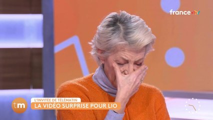 "C’est arrivé à un moment si triste de ma vie…" : Lio s’effondre en larmes sur le plateau de Télématin (VIDÉO)