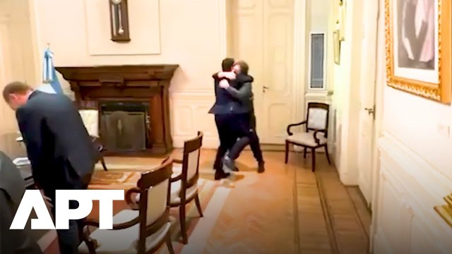 “Give Me a Hug!” – Euphoric Argentine President Milei Bursts Into Cabinet Meeting | APT