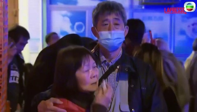 Incendio Hong Kong, le comunicazioni con le persone intrappolate: Ha provato a uscire ma poi non ha pi? parlato