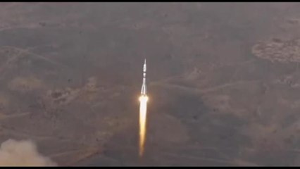 La Soyuz MS-28 lanciata verso la ISS con due russi e un americano