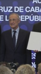 Viral al instante: la reacción de Xabi Alonso cuando Florentino le dice algo al oído