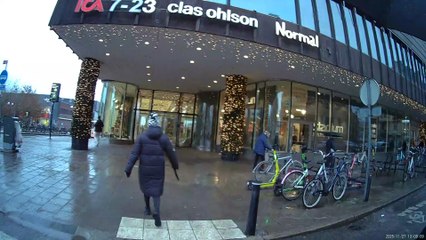 Promenad i regn och var också på gallerior. Örebro 27 Nov. 2025 nr1