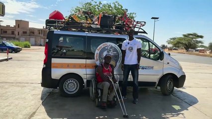 L'emozionante consegna della carrozzina in Senegal, un grazie che attraversa l'oceano e arriva a Sassari