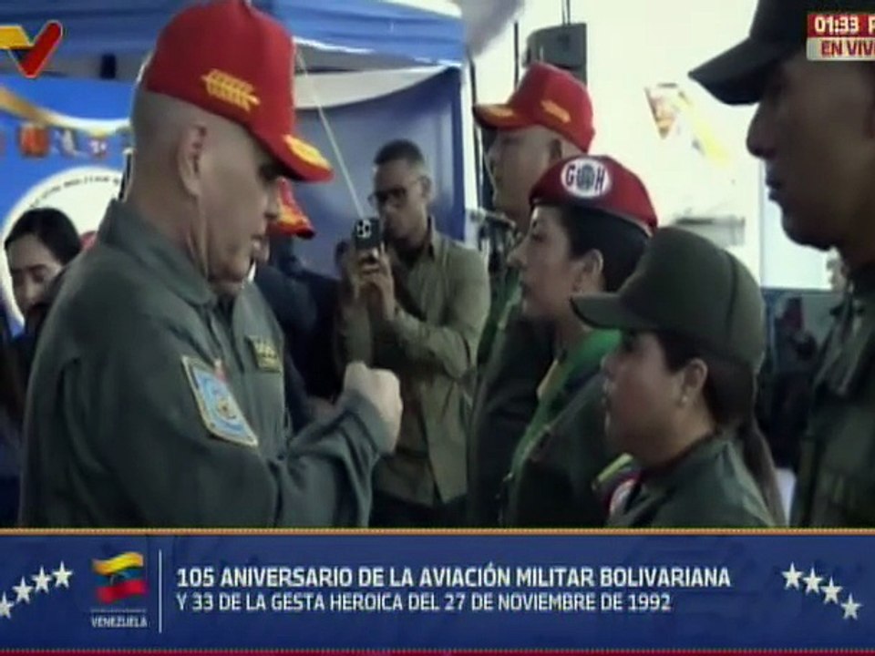 Vpdte. Sectorial Vladimir Padrino condecoró a mujeres y hombres de la Aviación Militar Bolivariana