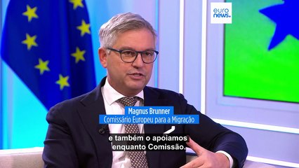 UE tem de continuar a falar com os talibãs sobre migração, diz comissário europeu à Euronews