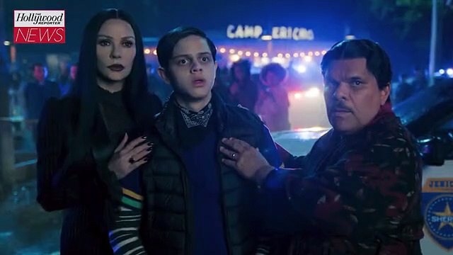 'Wednesday' Stars Jenna Ortega & Catherine Zeta-Jones Talk Mother-Daughter Relationship in Season 2 | THR News Video