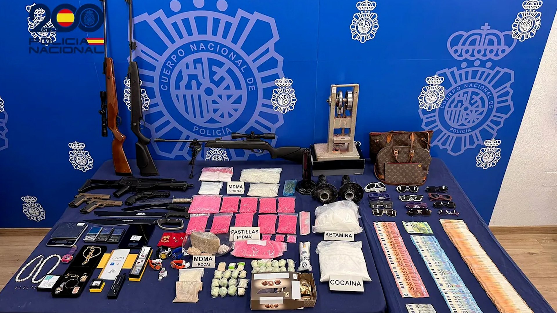 Desarticulada una red que camuflaba droga en piscinas hinchables o bombones