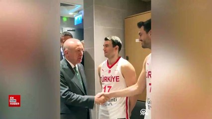 Cumhurbaşkanı Erdoğan, A Milli Erkek Basketbol Takımı'nı tebrik etti