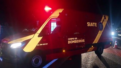 Atropelamento violento termina com morte de pedestre e pessoas feridas na BR-277 em Cascavel