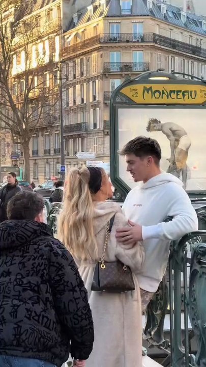 see their reaction😄