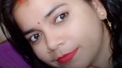 टीटीई ने चलती ट्रेन से महिला को दिया धक्का