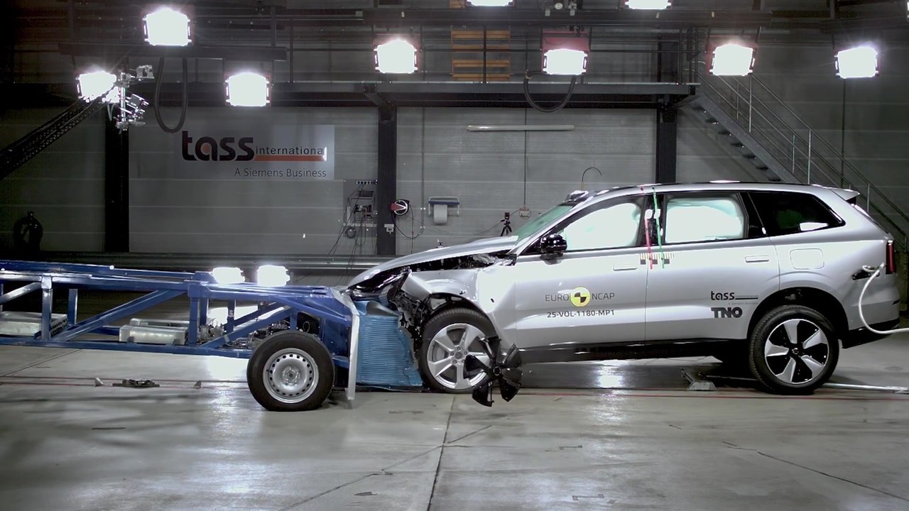 Six high performers rated for Australian market - Volvo EX90