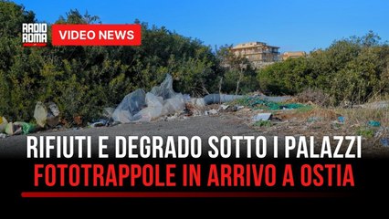 Ostia, rifiuti e degrado sotto i palazzi: fototrappola in arrivo in via dei Rostri