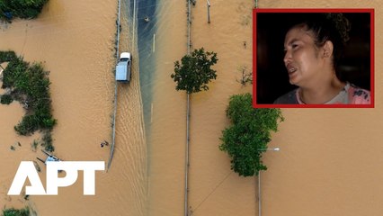 Thai Woman Reaches Stranded Brother Amid Blackout as Floodwaters Recede in Hard-Hit Region | APT