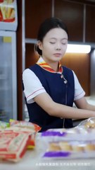 Usaste mi dinero para mantener a otros hombres, mereces morir.