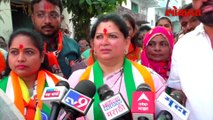 धनंजय मुंडेंच्या पत्नी निवडणुकीच्या मैदानात, राजश्री मुंडेंनी काय केलं?