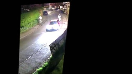 Men disguised in hazmat suits chase down wrong victim in attempted machete attack