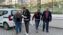 Biri 82 diğeri 72 yaşında 2 erkek... Parkta onları o halde  gören polisi aradı