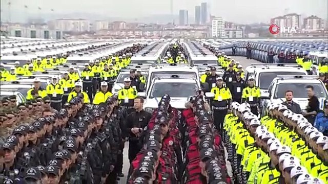 Cumhurbaşkanı Erdoğan: Son 23 yılda attığımız adımlarla yanlışlara son verdik. Hataları telafi ettik. Devlet ile millet bağını güçlendirdik