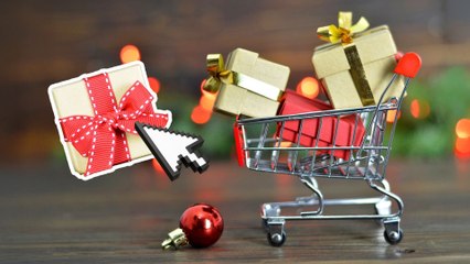 Here’s how to get the most of holiday shopping with AI and credit card rewards