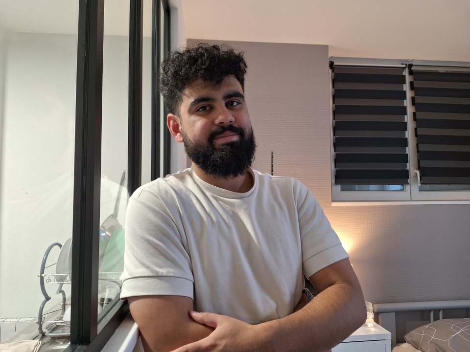 « Je divertis les gens » : Ses vidéos tournées dans sa chambre en Bretagne cartonnent sur TikTok