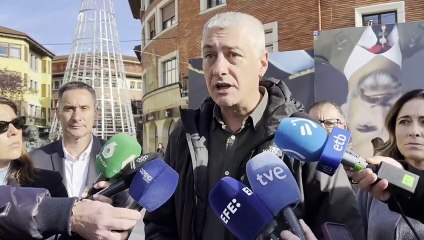 Bildu: El rey, PP y Vox son los herederos de los responsables del bombardeo de Gernika