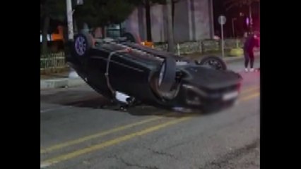 고등학교 인근서 음주 운전하다 차량 전복...50대 운전자 입건 / YTN