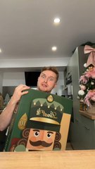 Calendrier de l’Avent Lindt XXL 😱✨En plus d’être rempli de surprises et de découvertes à chaque case, il contient des produits que je n’avais même jamais goûtés ! 🍫😍Et toi, tu l’aurais acheté ? 👀🎄