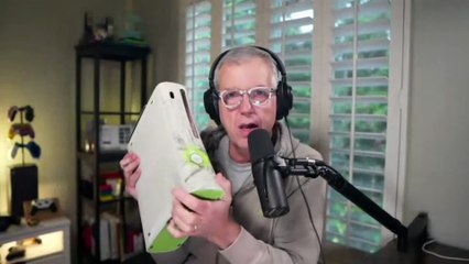 Major Nelson Shows His Rare Xbox 360 Souvenirs Unlocked Clips