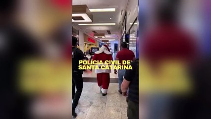 Papai Noel é preso em shopping por estupro de vulnerável