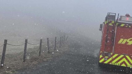 강원도 평창 대관령 풍력발전기 화재...4시간여 만에 꺼져 / YTN